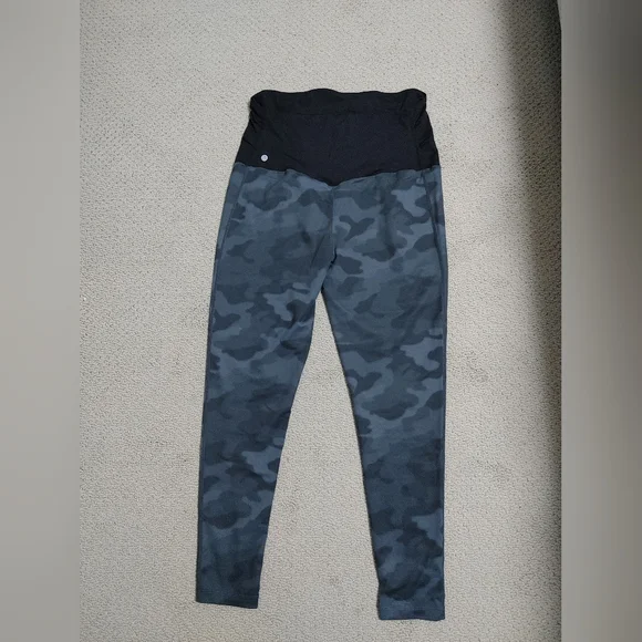 Zella Maternity 7/8 Black and Gray Camouflage Leggings - Picture 2 of 5